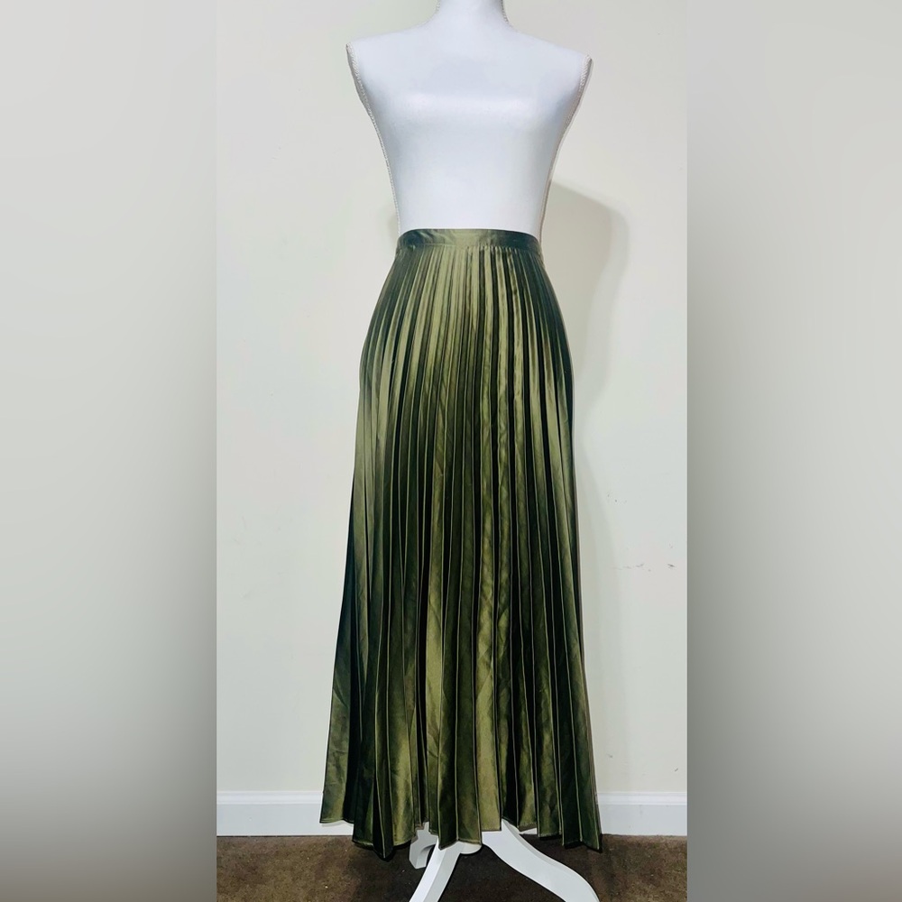 Topshop Olive Pleated Maxi- NWT